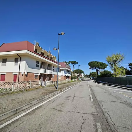 In 25012 * Rosolina Mare